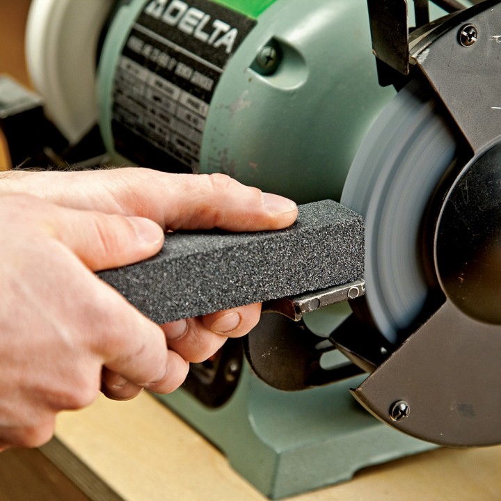 How to Dress a Grinding Wheel